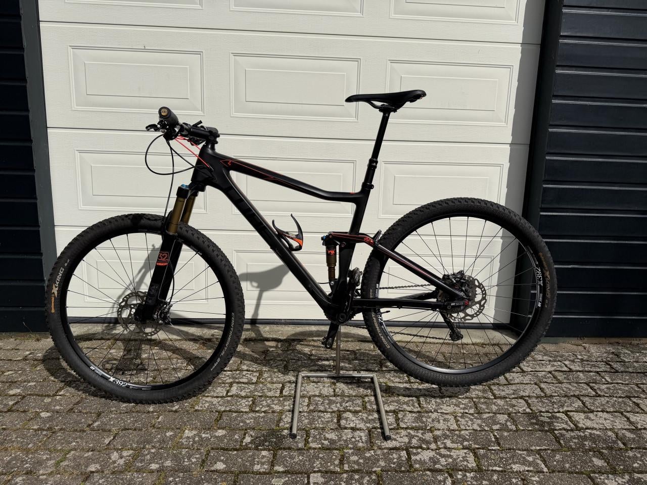 Cube full Suspension Stereo HPC 120  maat 21 inch.