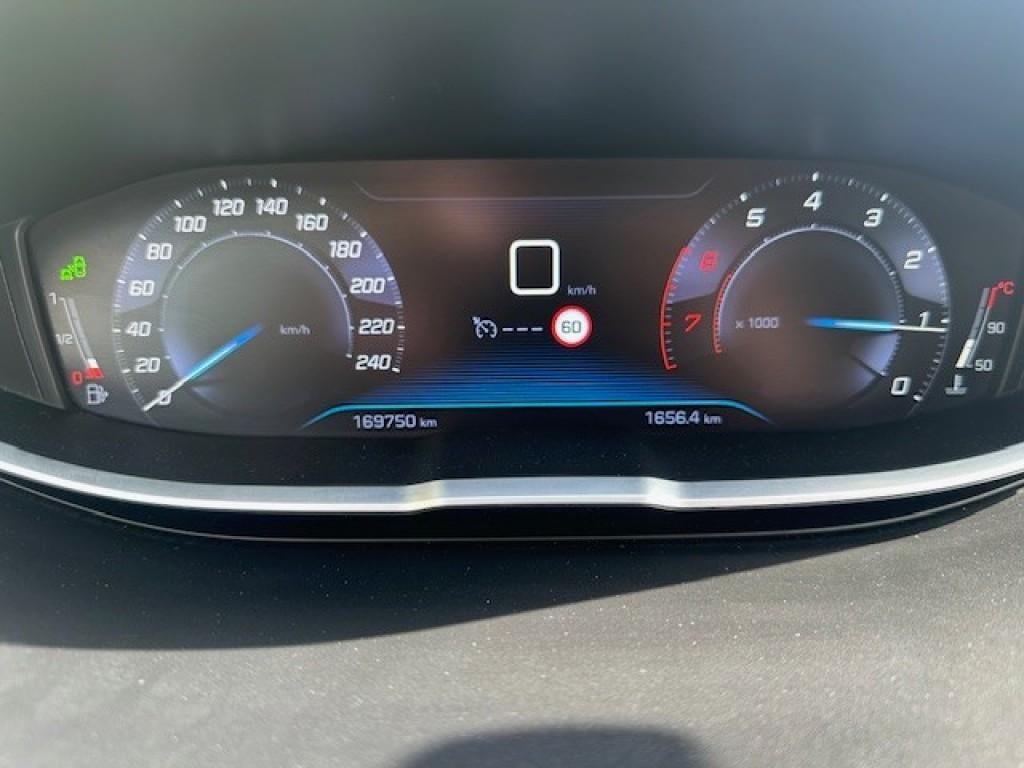 Peugeot 3008 1.2 puretech première