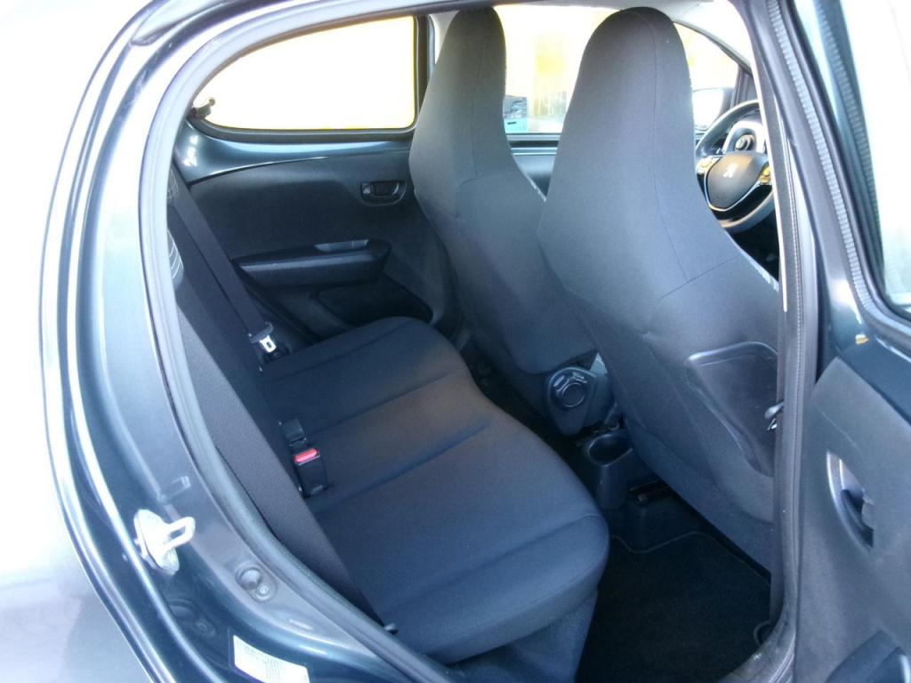 Peugeot 108 1.0 vti 5-drs, airco, bluetooth, 67000km. btw