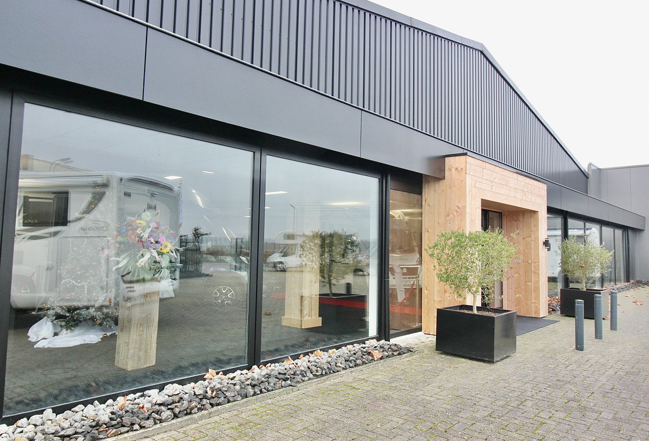 Herfstdeals bij Topcampers Zeeland!!! ( Zeer grote voorraad jonge Campers )