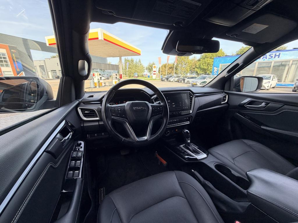 Isuzu D-max 1.9 double cab lang v-cross | radio | camera | bescherm coating