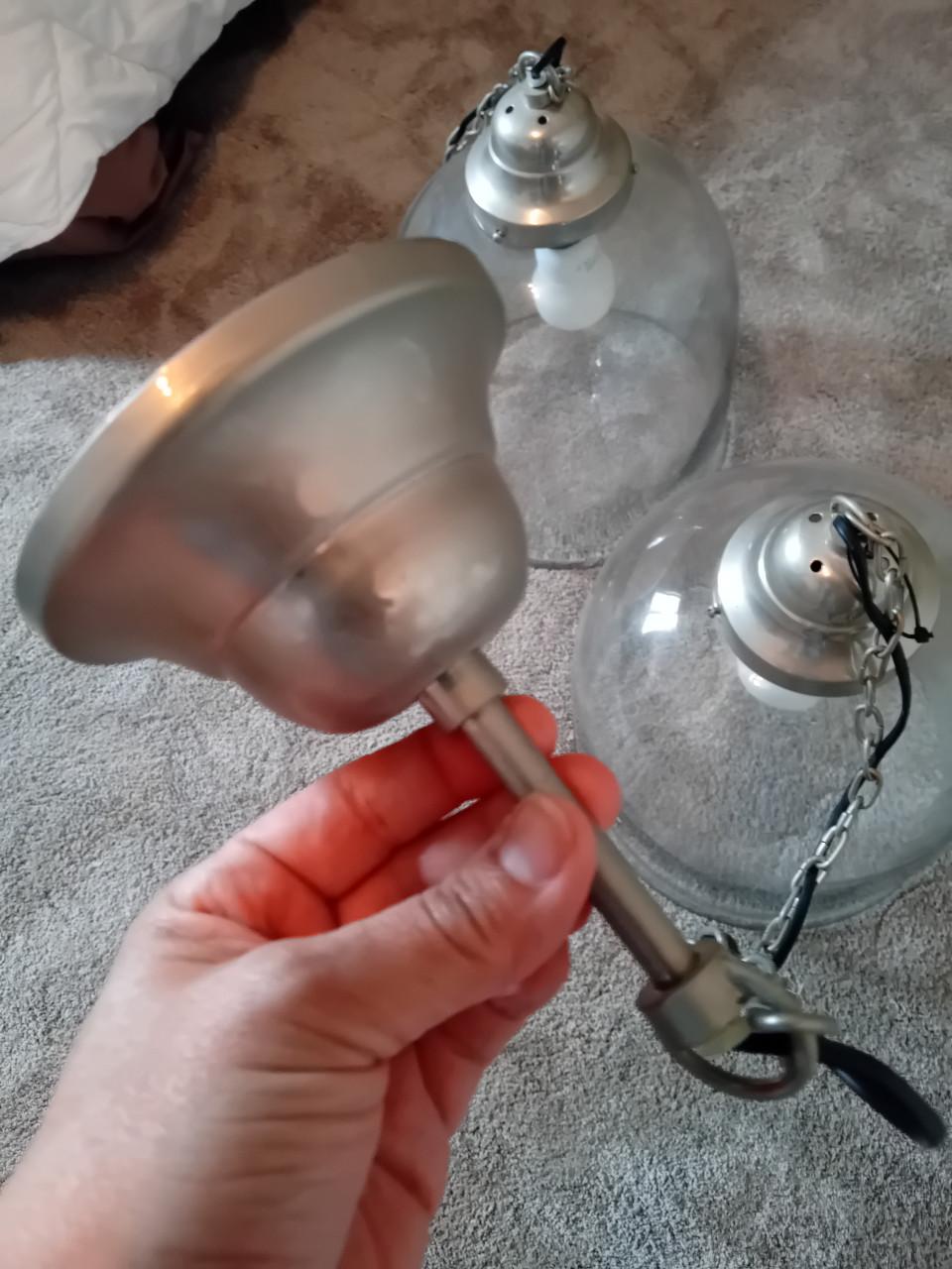 2 glazen lampen