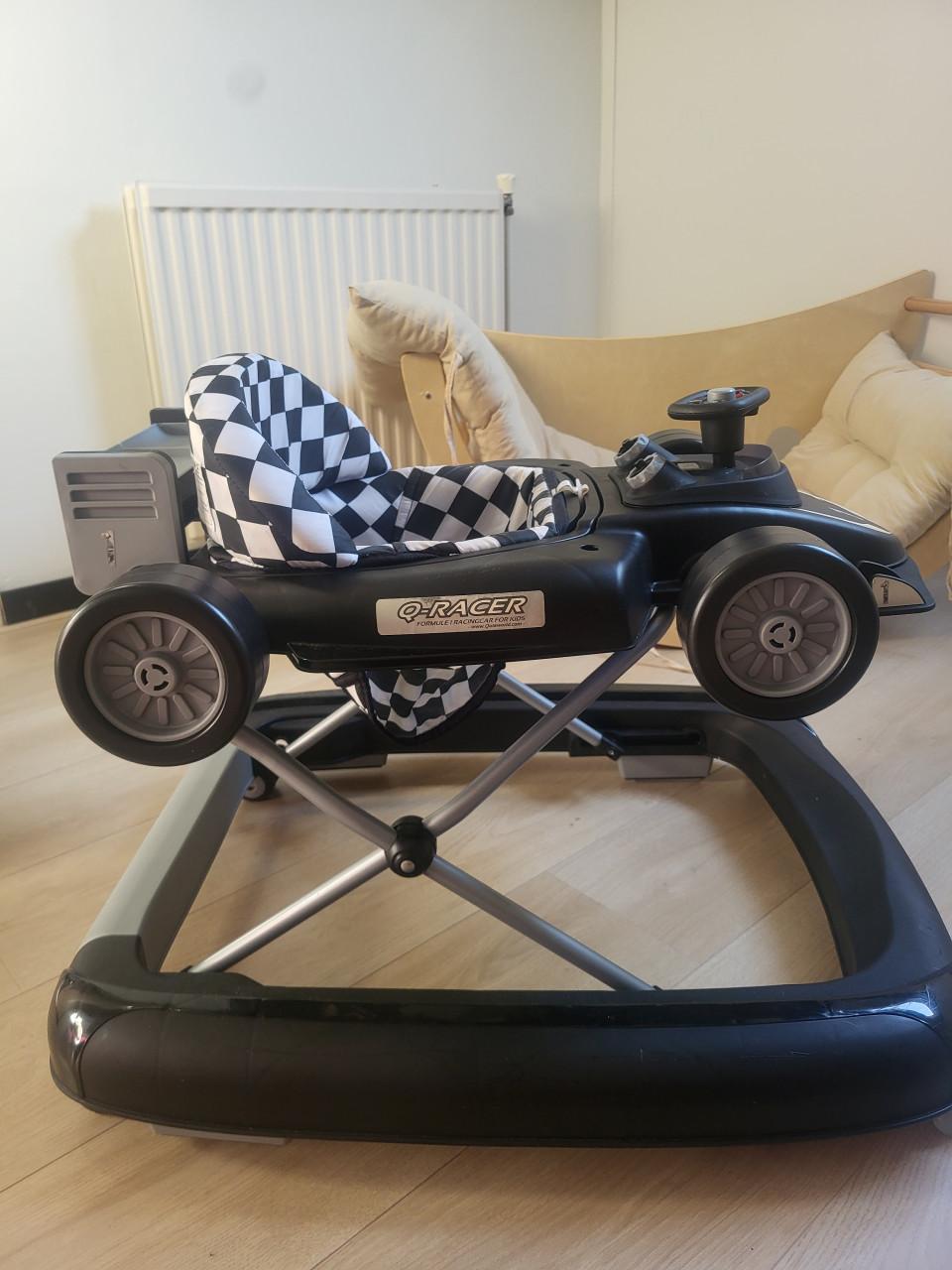 Loopauto / babywalker raceauto – zwart