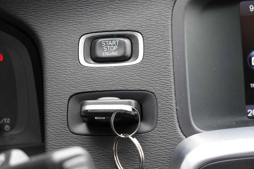 Volvo V60 1.6 t3 150-pk ocean race