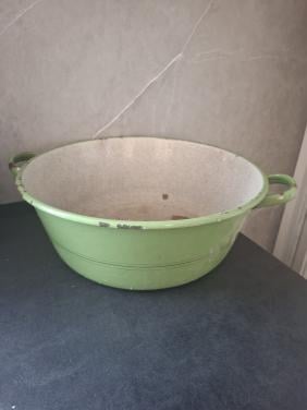 Groene emaille schaal