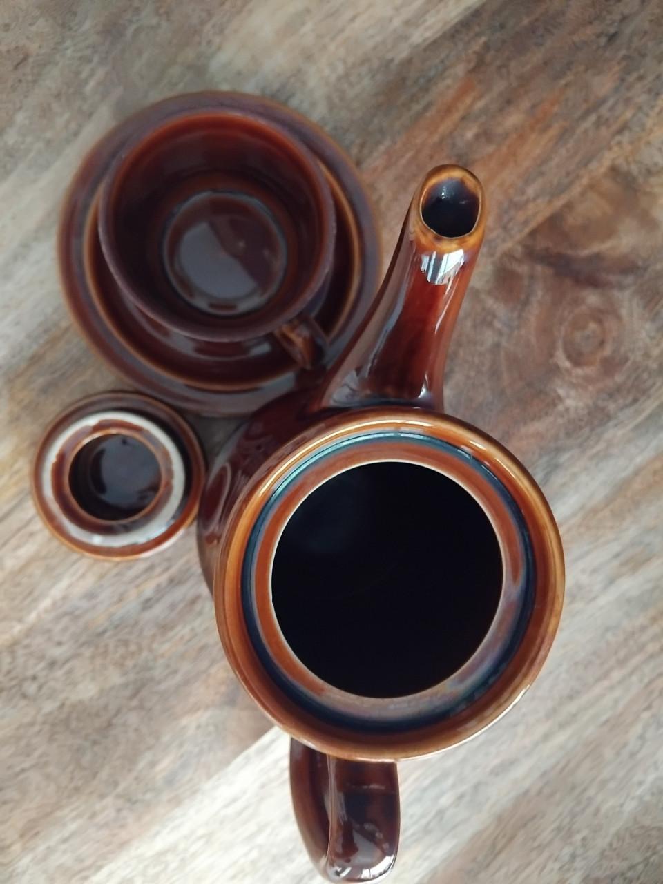 Vintage Theepot + Kop en schotel Colditz