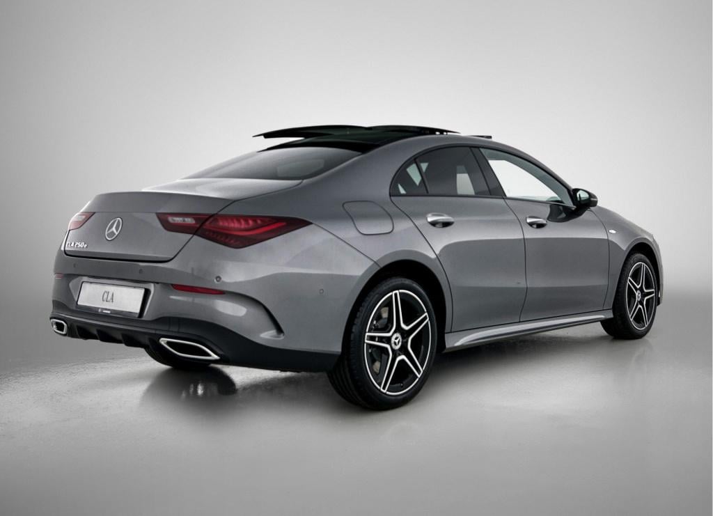 Mercedes-Benz Cla 250 e business solution amg | nightpakket | smartphone in