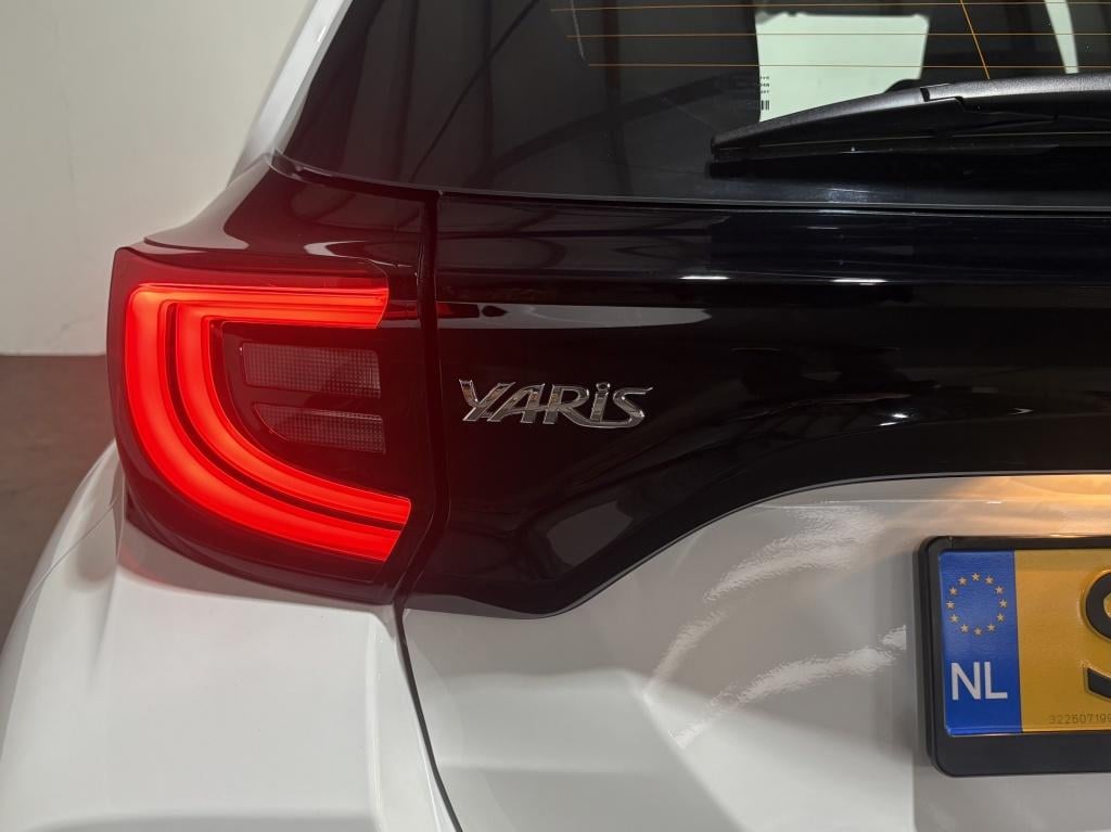 Toyota Yaris 1.5 hybrid dynamic