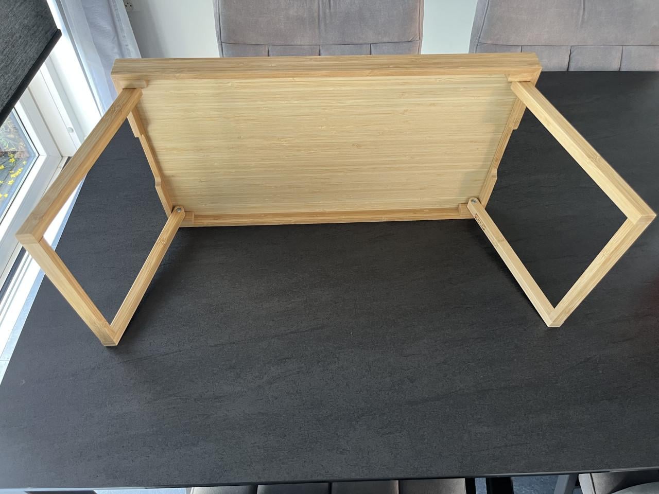IKEA bedtafeltje