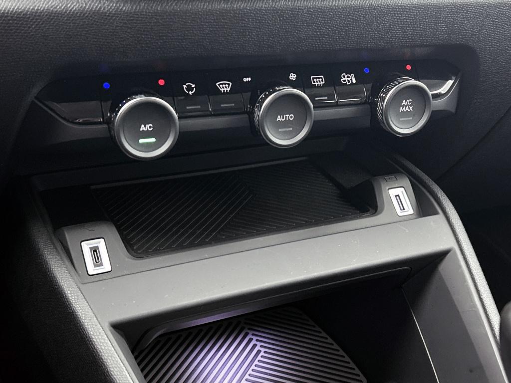Citroen C4 130pk max | rijklaar | head-up display | leder | camera |