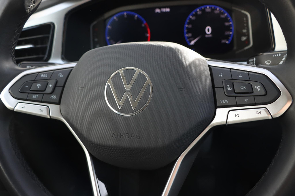 Volkswagen T-roc 1.5 tsi life edition 150pk