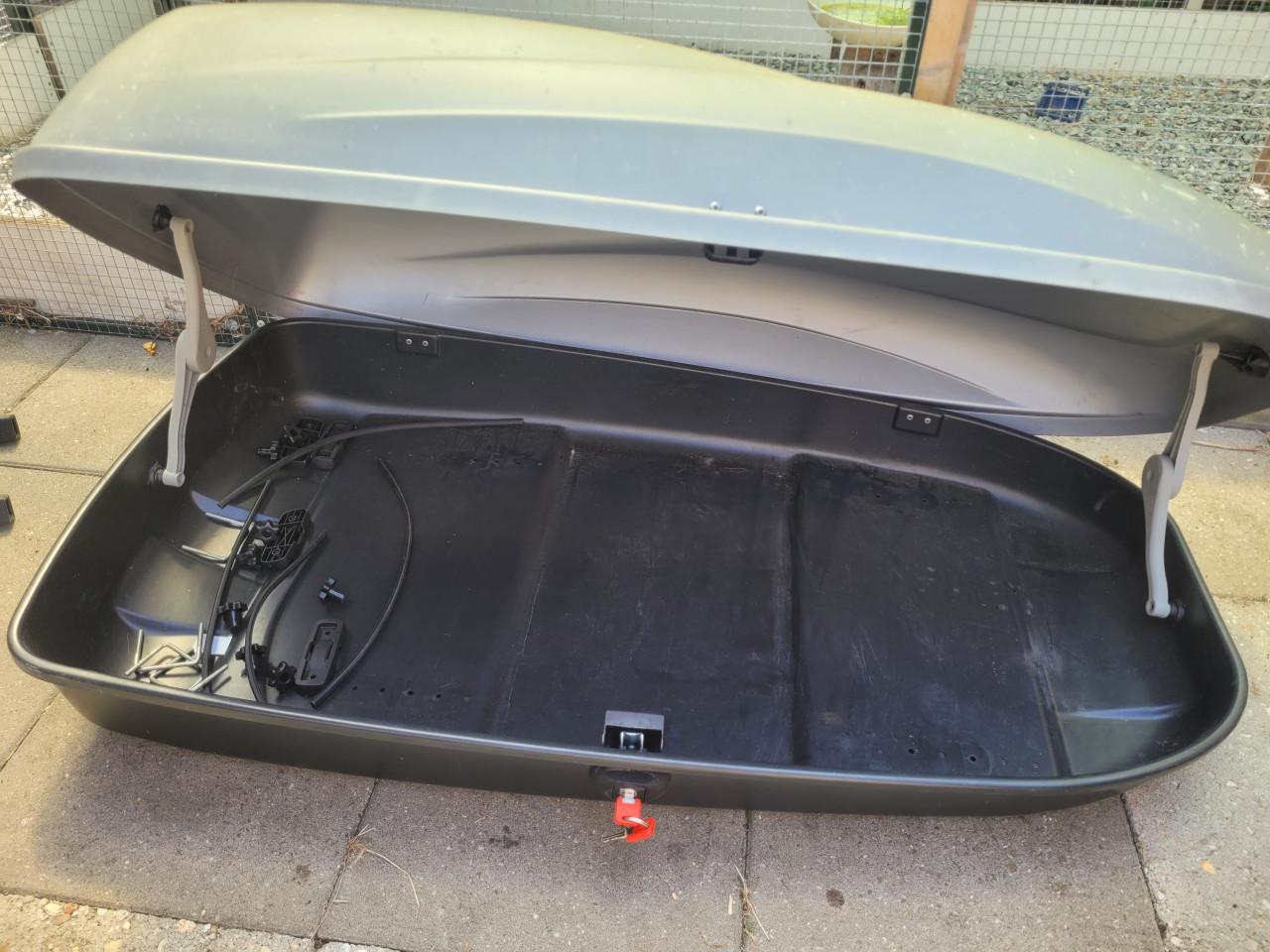 Dakdragers + dakkoffer compleet ford fiesta
