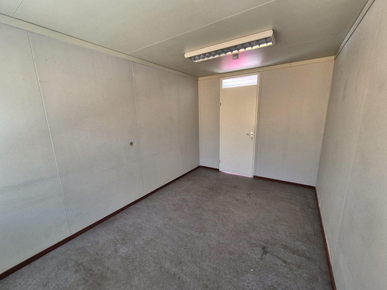 6x3m kantoorunit / woonunit / schaftkeet / bouwkeet