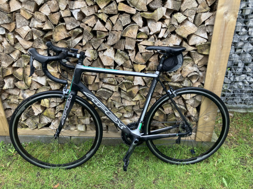 Apex chase carbon ultegra.