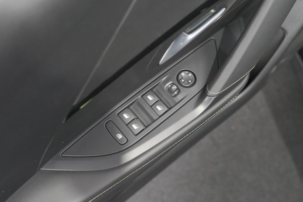 Peugeot 208 1.2 hybrid 145 e-dcs6 gt | alcantara pakket | camera | apple ca