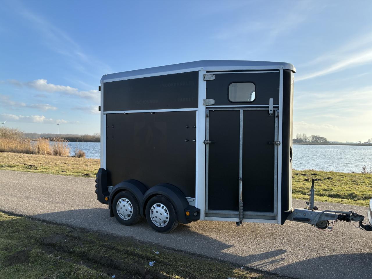 1,5 paards aluminium Ifor HB403 met voorlosklep (inruil mogelijk)