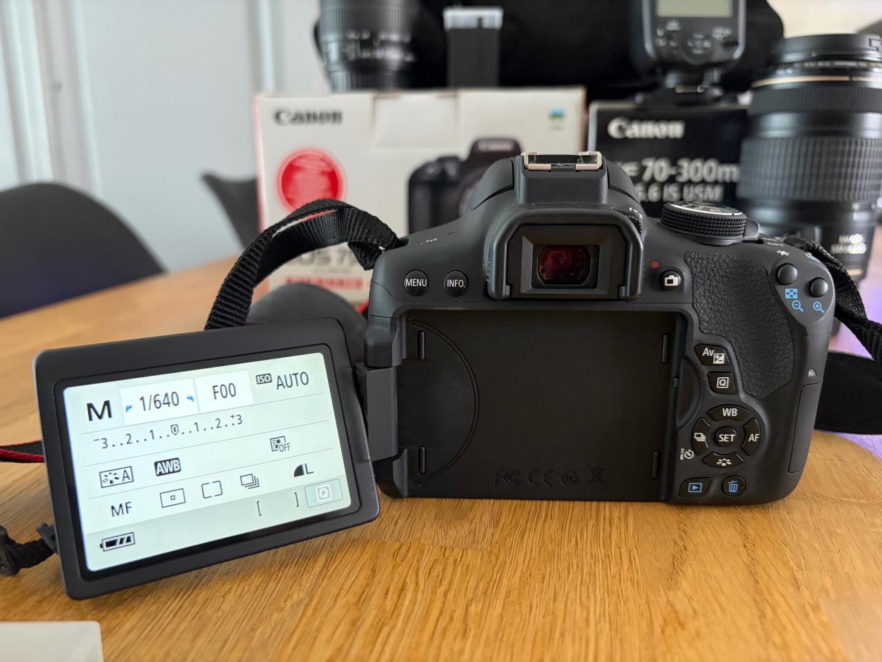 Canon EOS 750D