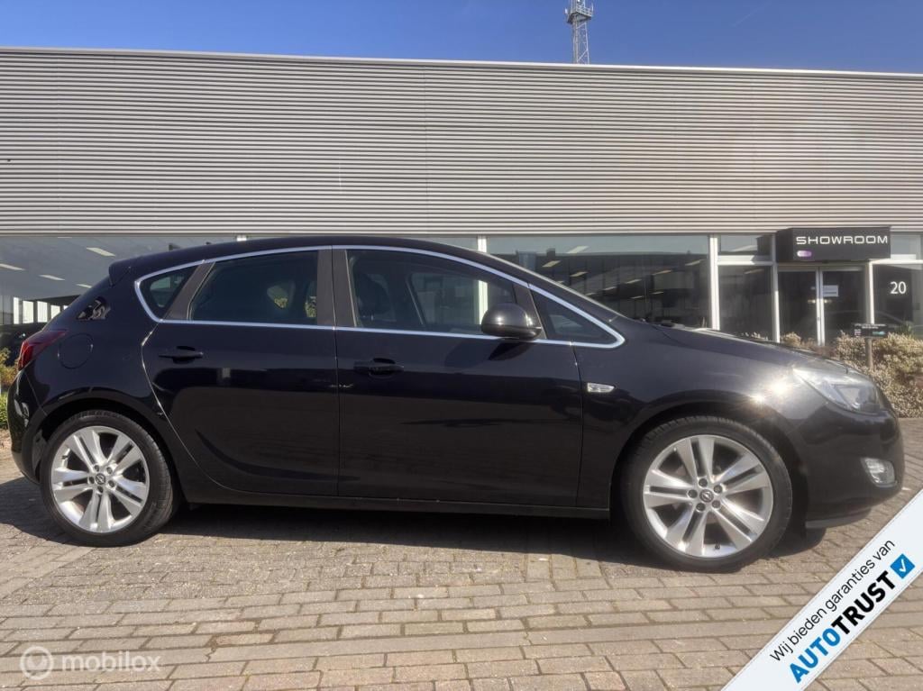 Opel Astra 1.4 turbo sport navi