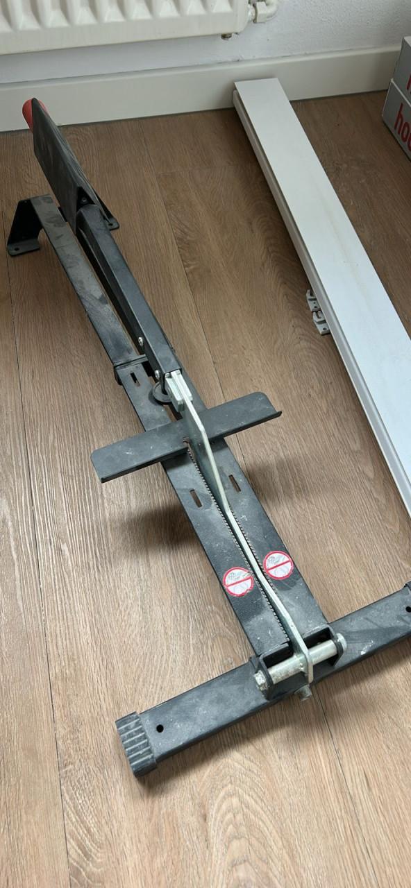 Hoomline Royal XL laminaat ondervloer + plinten + snijder
