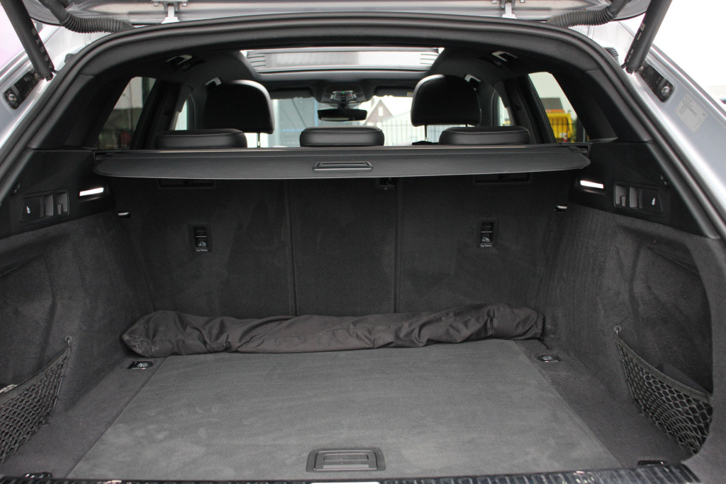 Audi E-tron 50 quattro s edition 71 kwh | s-line | leder | pano. dak | trek