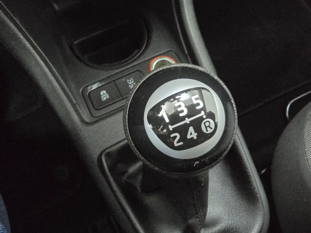 Volkswagen UP! occasion 1.0 move up! bluemotion met airco en navigatie | tw