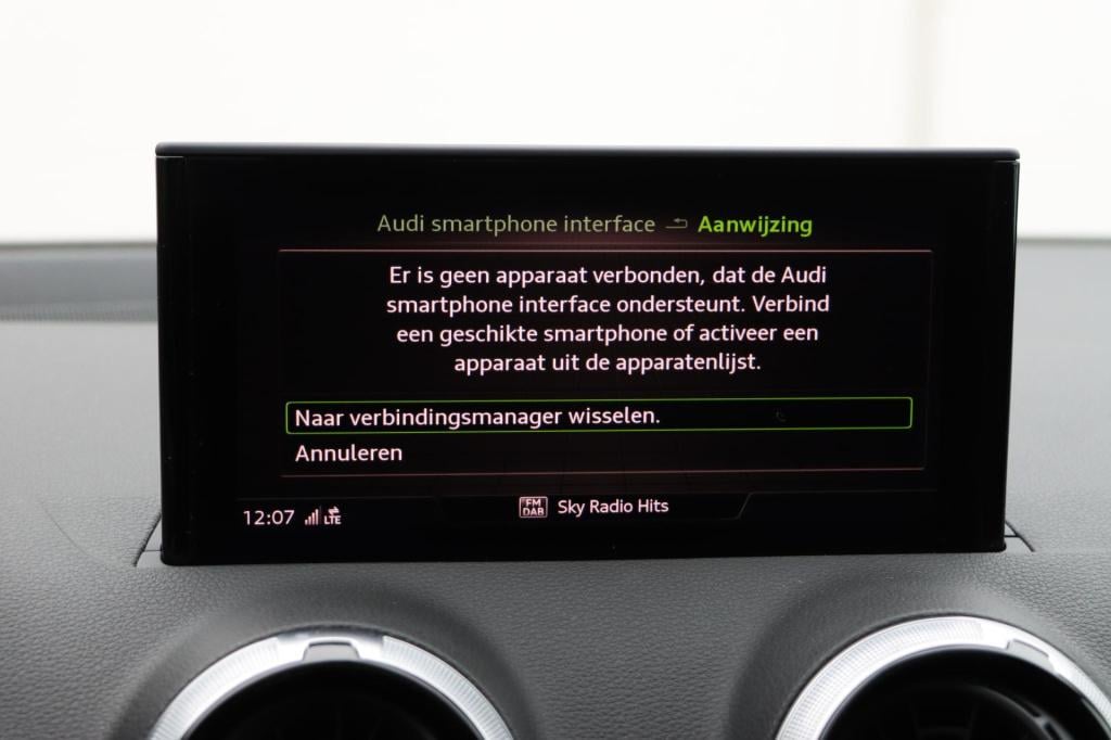 Audi Q2 35 tfsi | s edition | 150pk | s-tronic | ambiente | zwart optiek