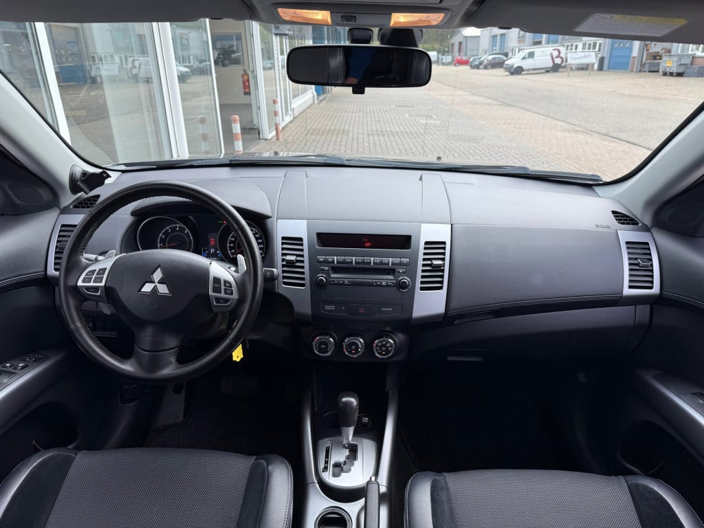 Mitsubishi Outlander 2.0 intro edition