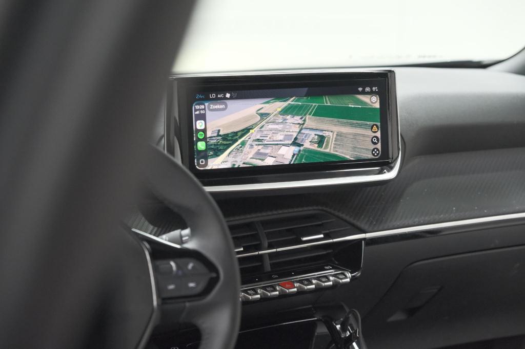 Peugeot 2008 puretech 100 allure | apple carplay | parkeersensoren | climat