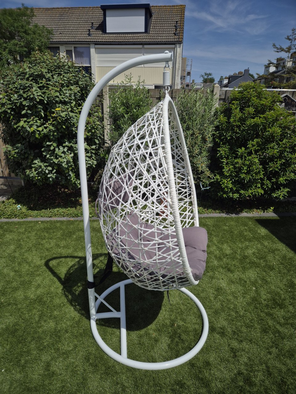 Egg hangstoel