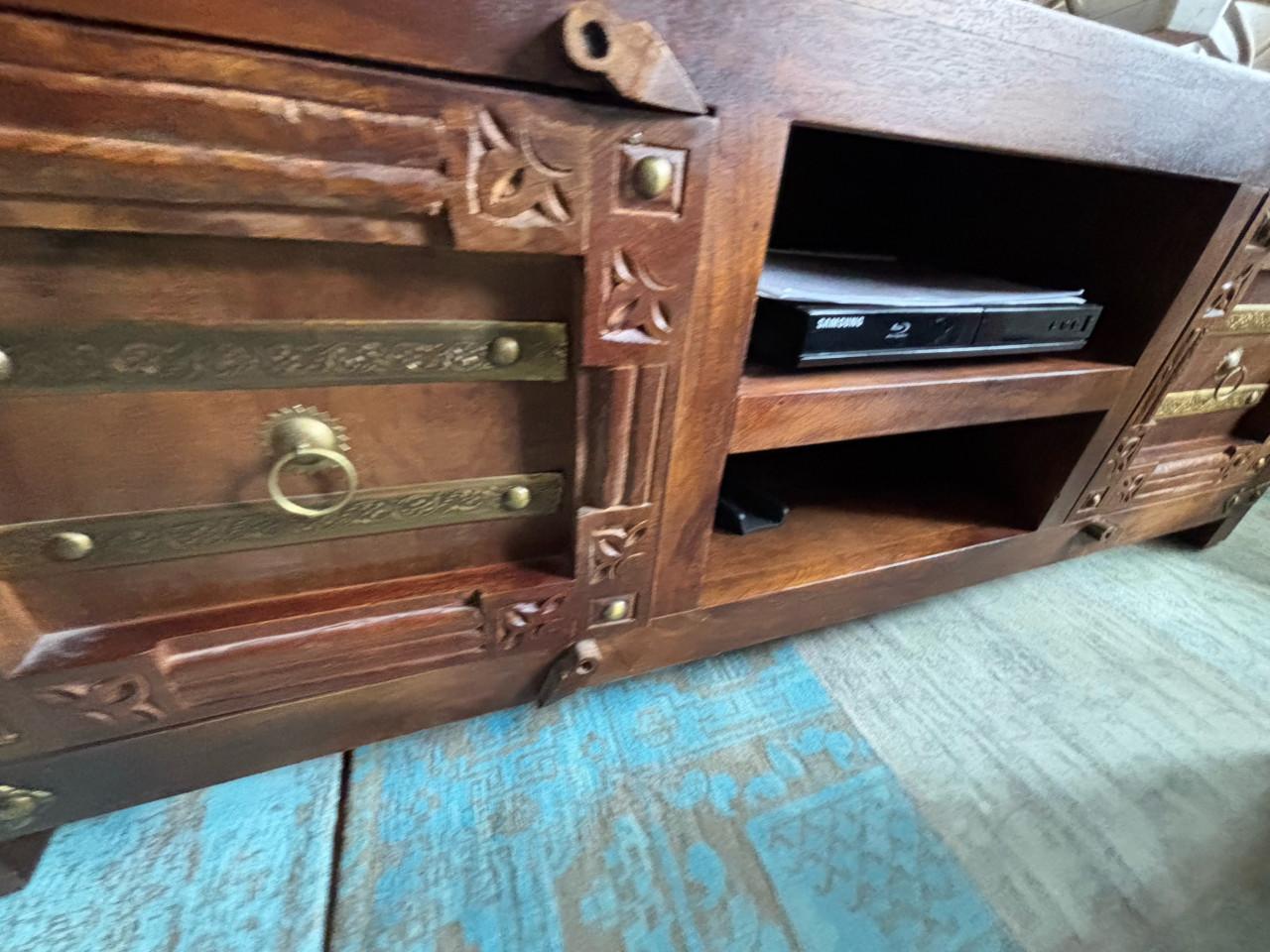 Houten masieve tv kast