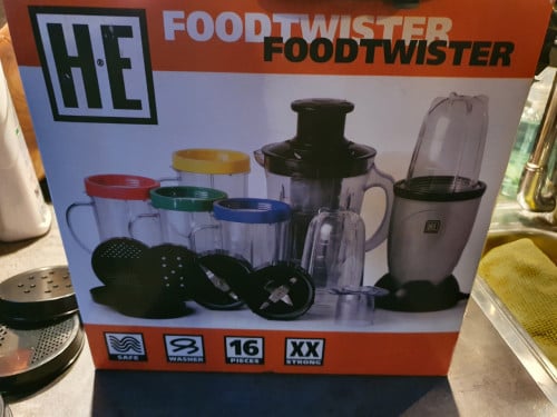 Leuk groot blenderset, HE Foodtwister in werkende en mooie staat...