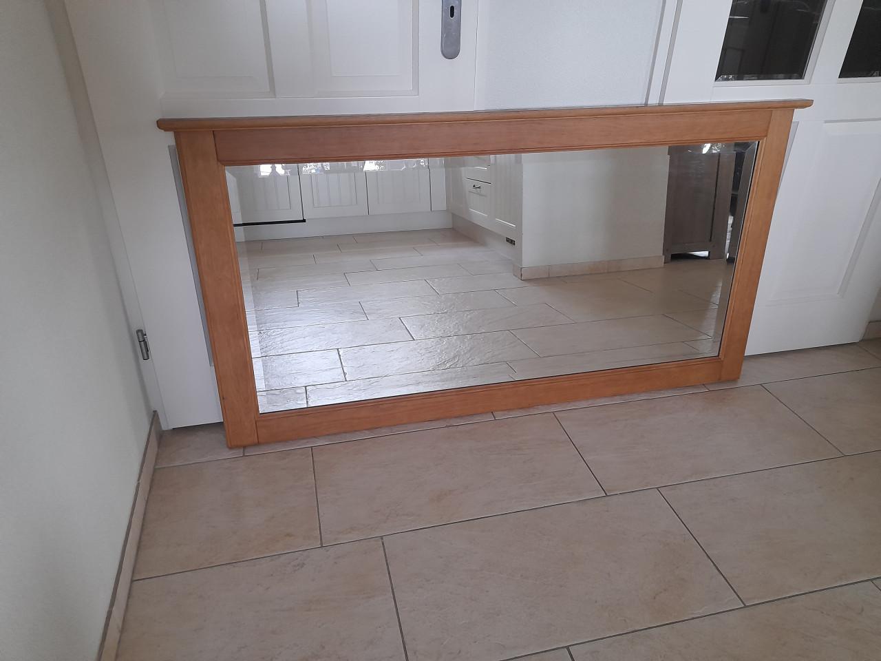 Prachtige grote spiegel 150 x 80 (in goede nette staat)