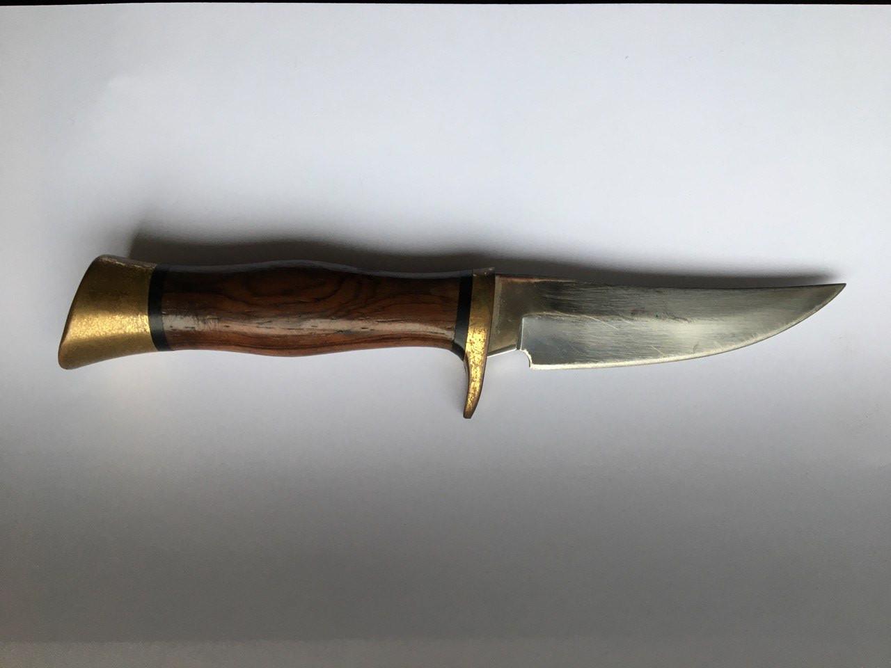 Browning mes met lederen foedraal