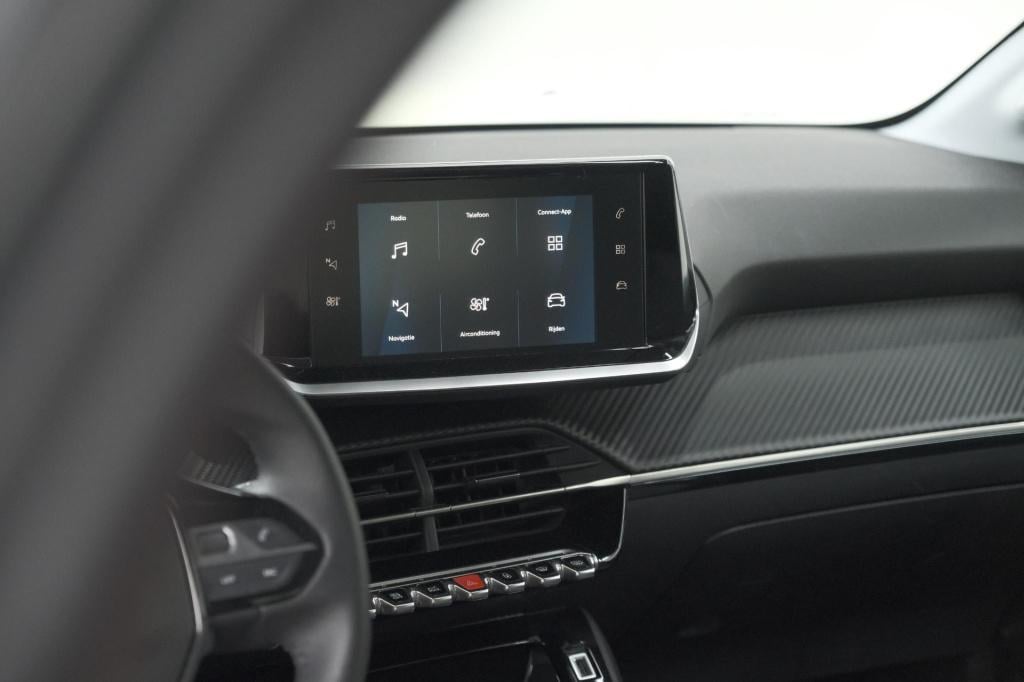 Peugeot 208 puretech 75 allure | camera | apple carplay | parkeersensoren |