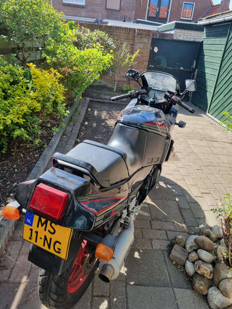 Kawasaki ninja gpx600r