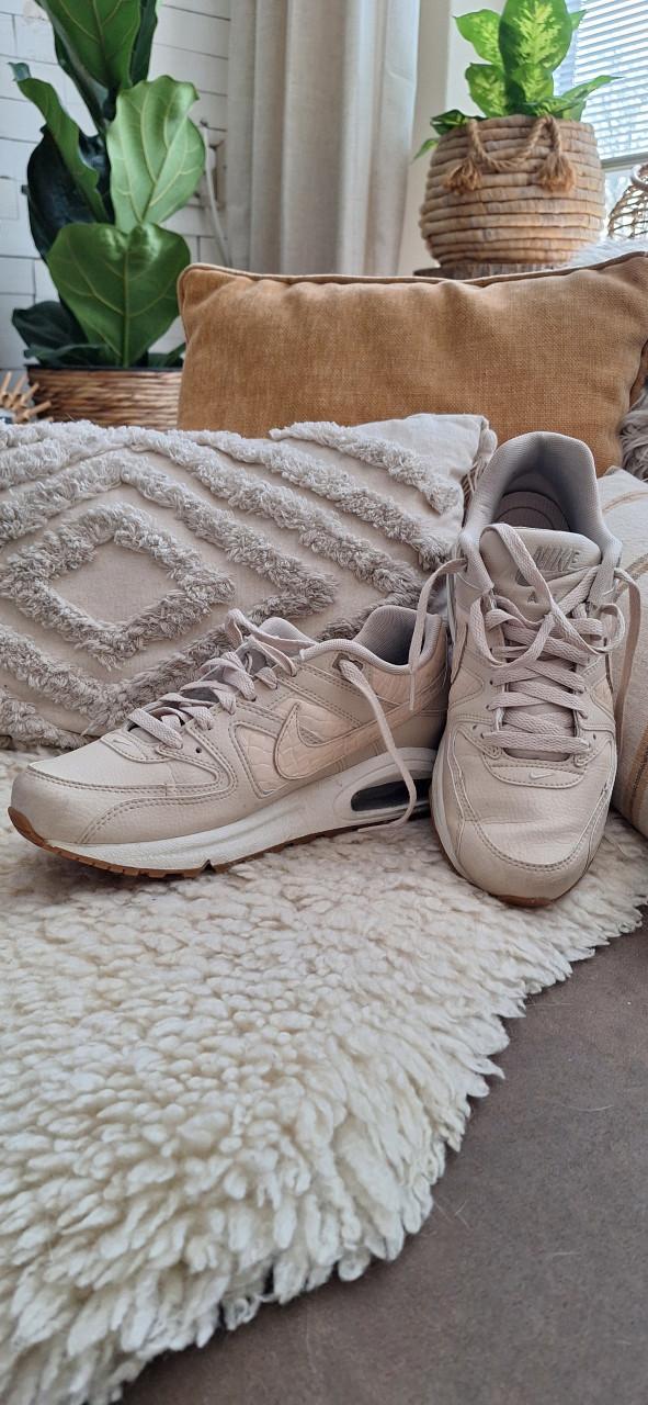 Nike air classic maat 10/mt 42