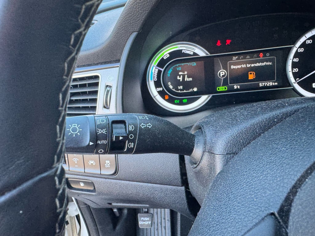 Kia Niro 1.6 gdi hybrid first edition