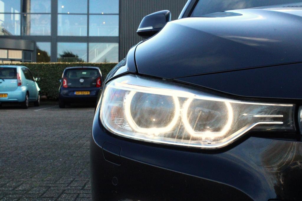 BMW 3-serie touring 328i high executive full options