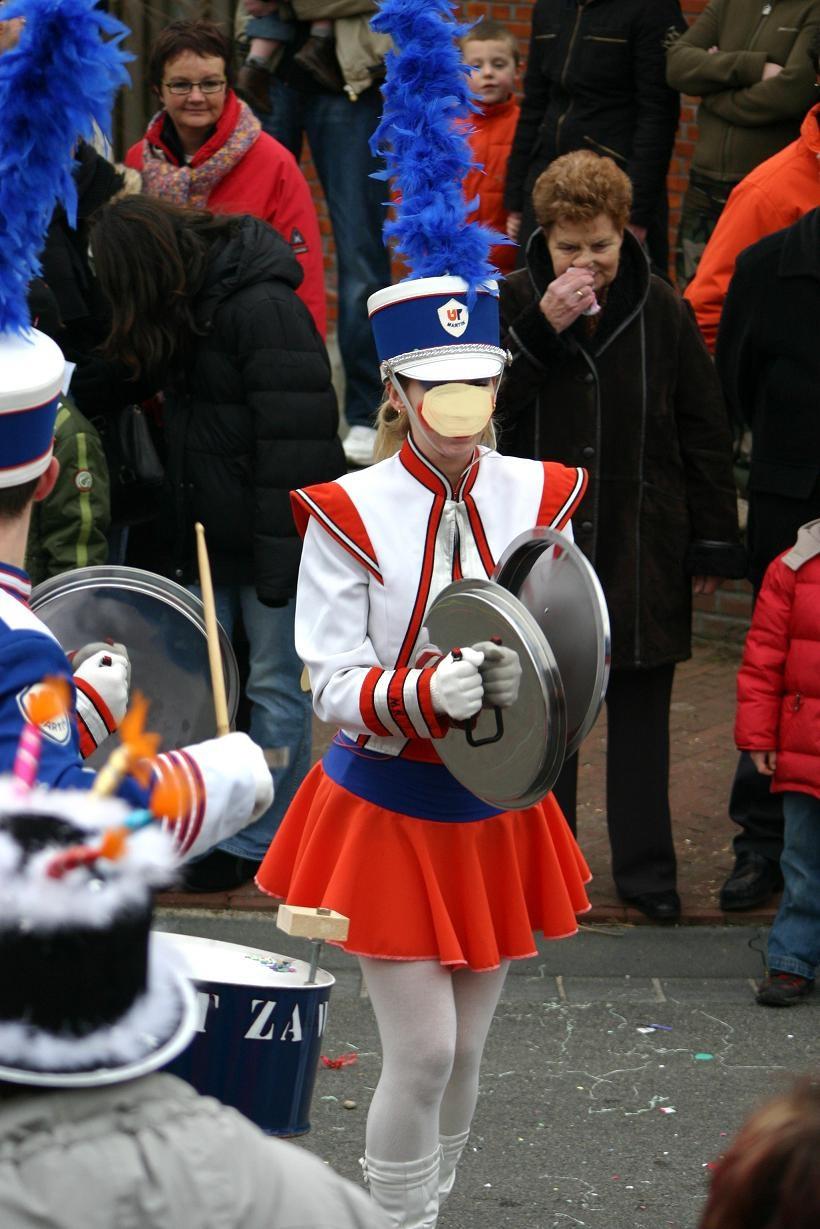 Fanfare pakken loopgroep carnaval