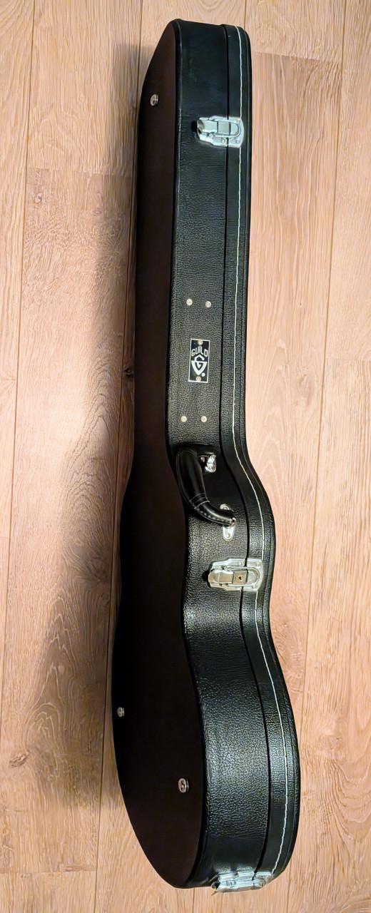 Drie degelijke 'hard case' muziekkoffers