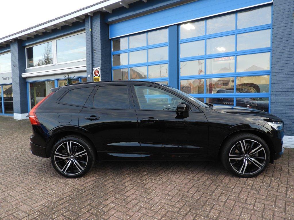 Volvo XC60 2.0 b4 inscription r-design