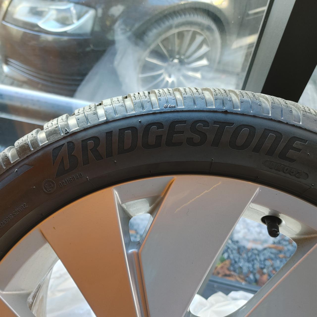 Volkswagen Belmont velgen 17 inch met winterbanden