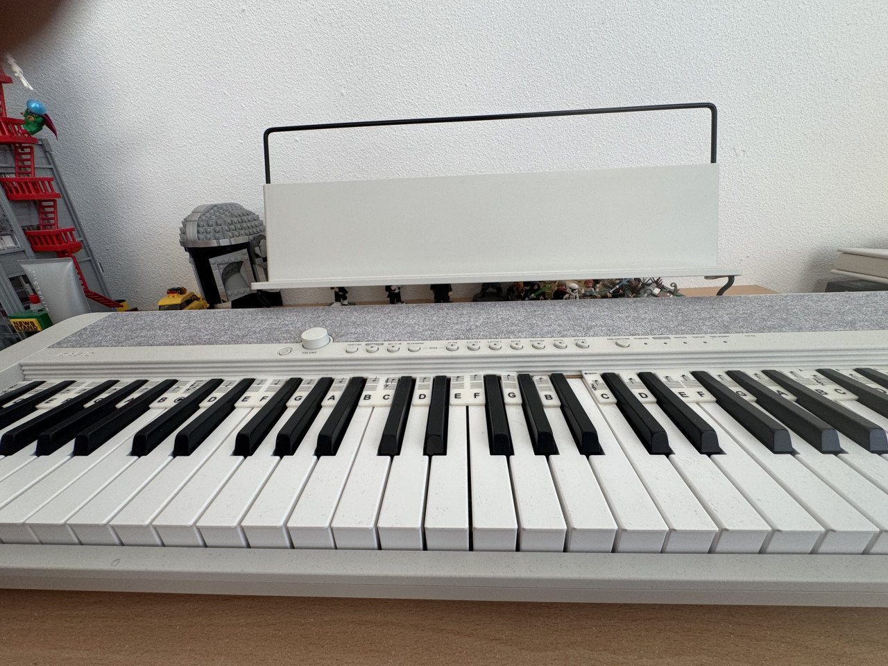 Casio CT-S1 WE Casiotone keyboard wit