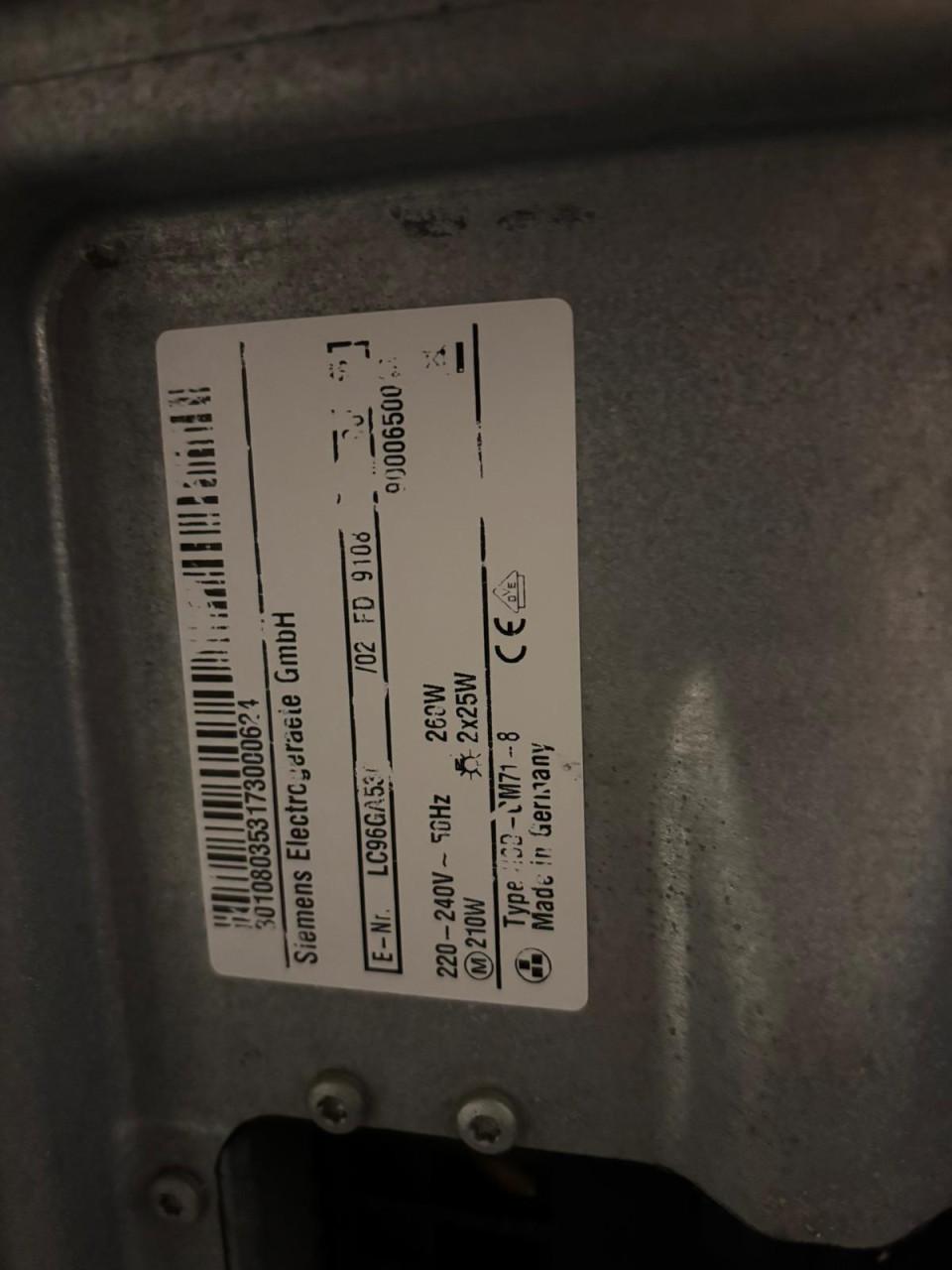 Afzuigkap (Siemens), wandmodel