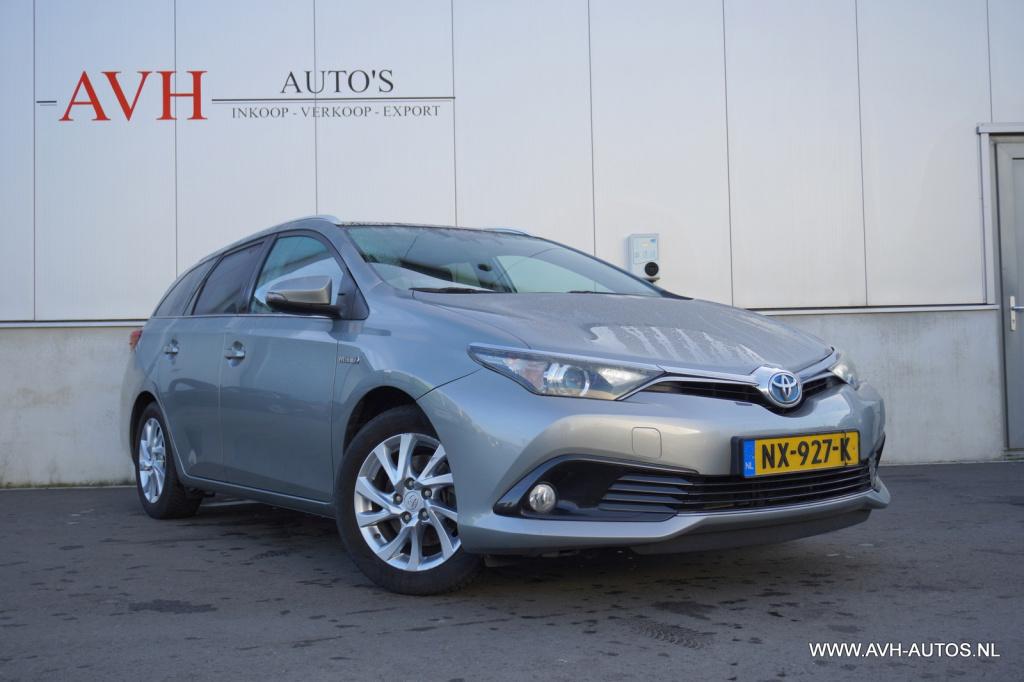 Toyota Auris touring sports 1.8 hybrid lease