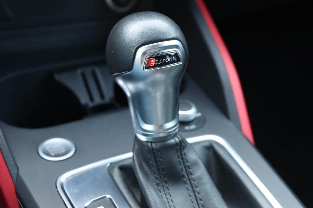 Audi Q2 35 tfsi s edition 150pk s-tronic