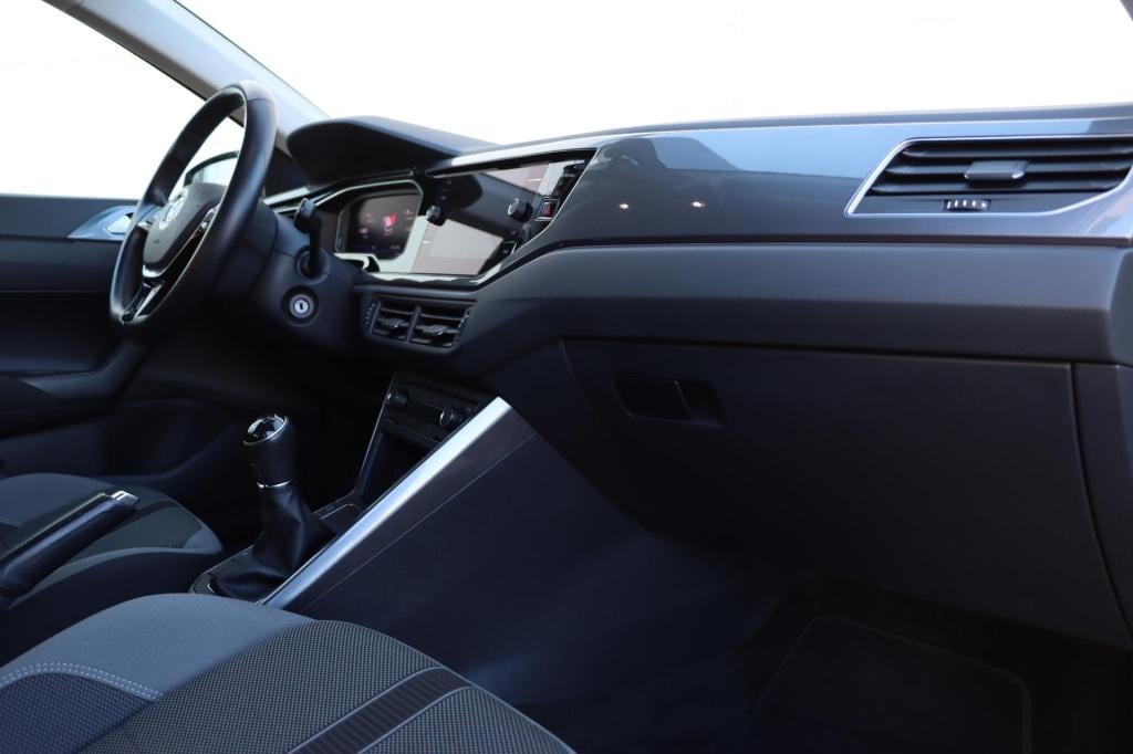 Volkswagen Polo 1.0 tsi highline business r 95pk