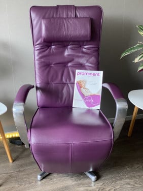 Relax fauteuil van Prominent met accu oplader