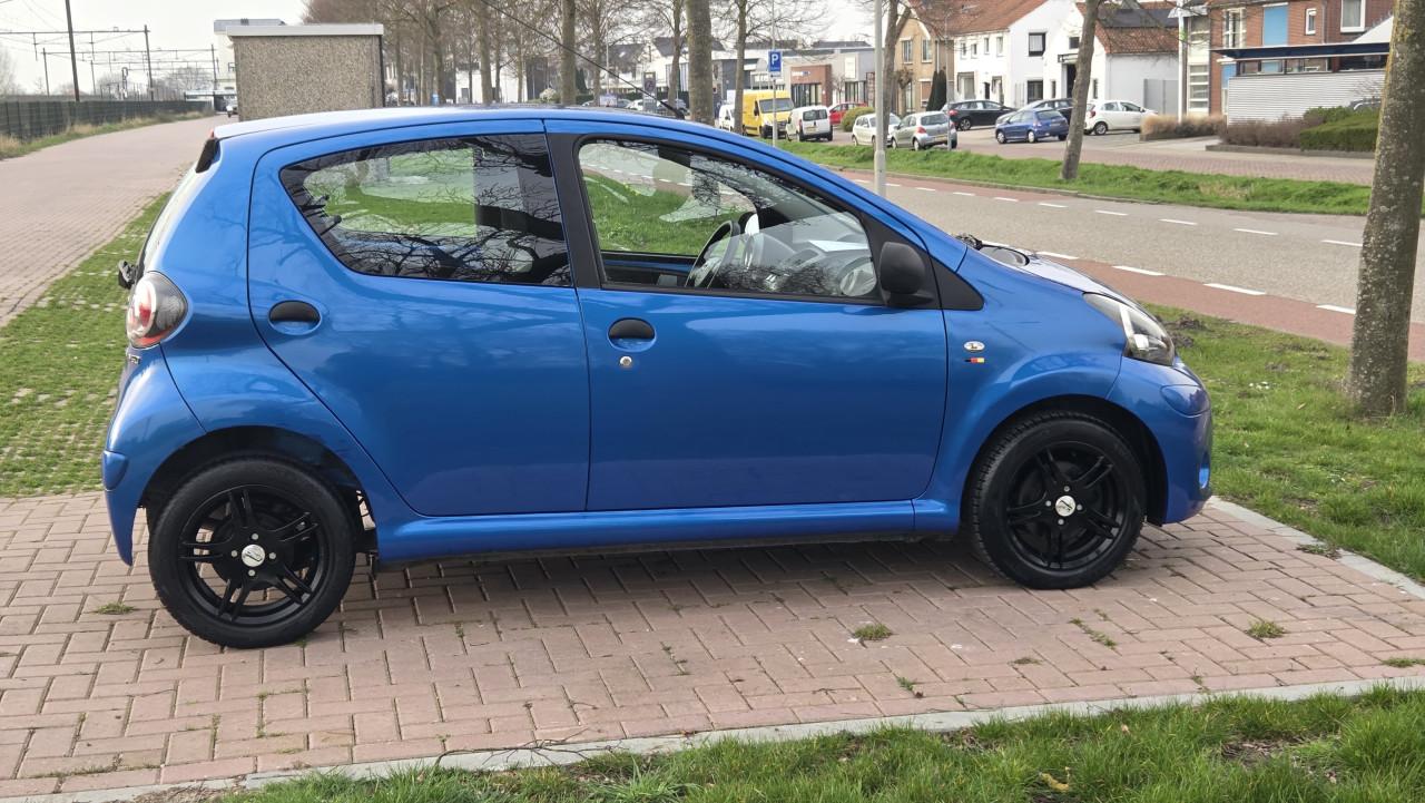 Toyota Aygo uit 2012  | 118.542KM + NAP | 5-Deurs | APK 03-2027 | IZGST.