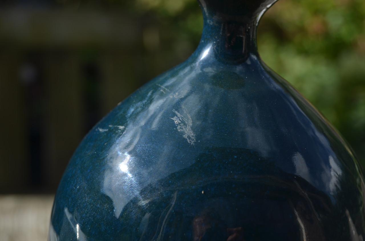 Mooie blauw/groene keramieke fles/vaas